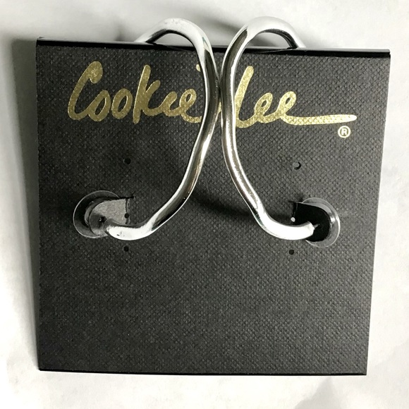 Cookie Lee Jewelry - ➰Curvey Wavy Silver Hoop Earrings by Cookie Lee